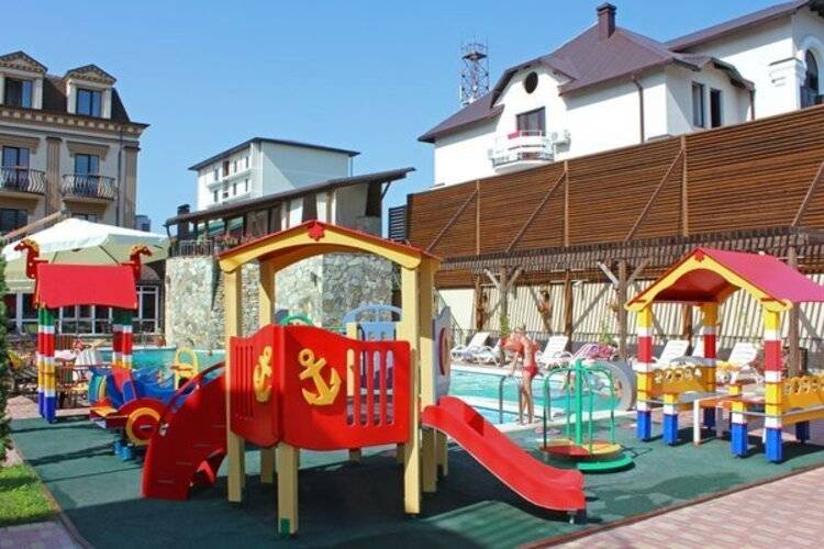 Отель Маринус