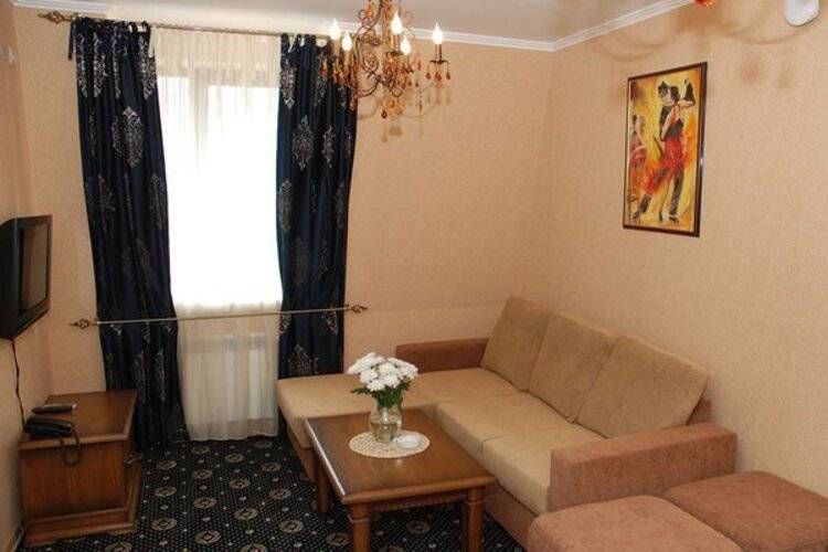 Отель Маринус
