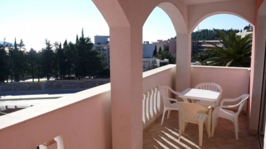 Tamara Apt
