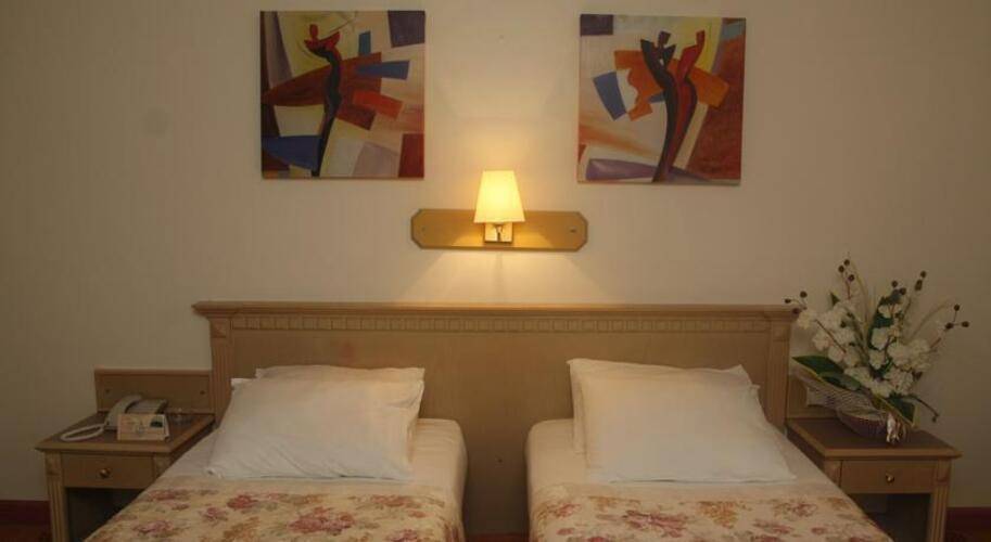 Grand Medya Hotel