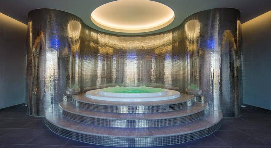 Radisson Collection Paradise Resort & Spa