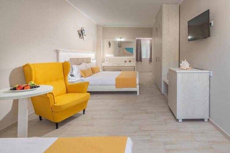 Porfi Beach Hotel