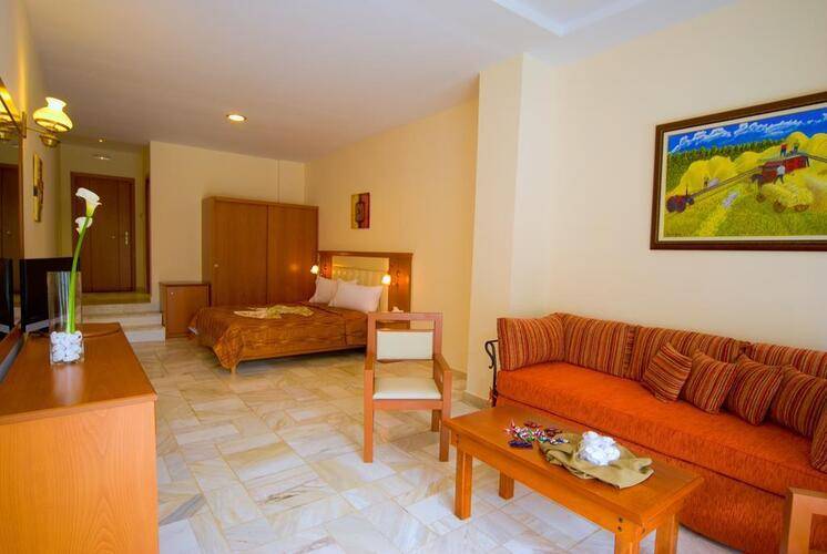 Porfi Beach Hotel