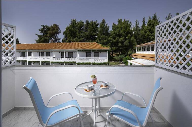 Porfi Beach Hotel