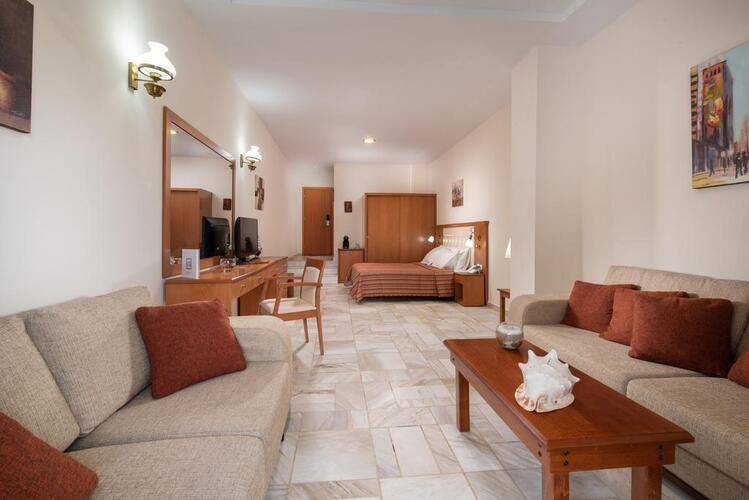 Porfi Beach Hotel