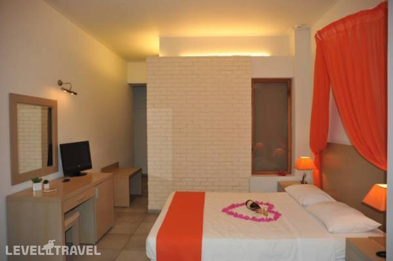 фотографии отеля Afroditi Venus Beach & Spa в Греция(Камари) - фото №3