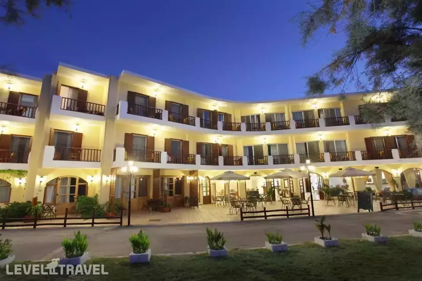 Almyrida Beach Hotel & Studios