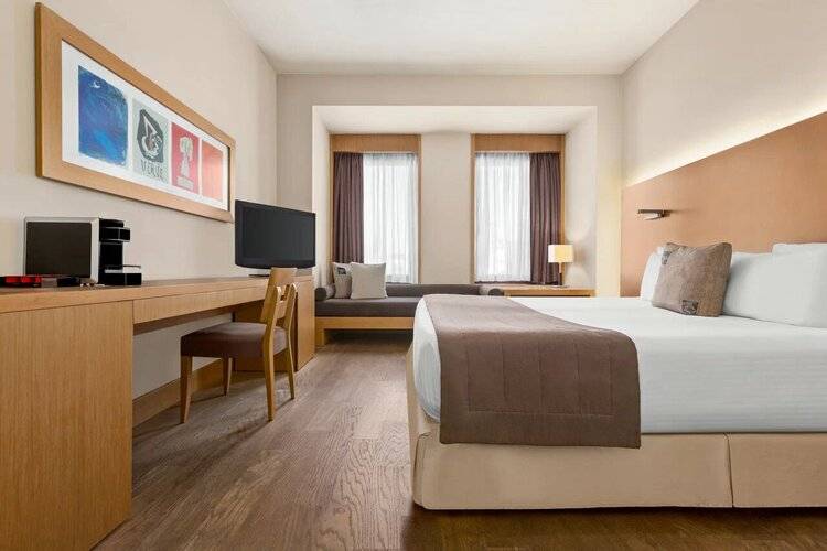 Lazart Hotel Trademark Collection By Wyndham