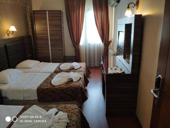 Bazaar Hotel
