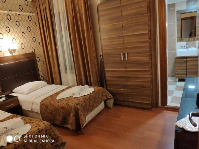 Bazaar Hotel