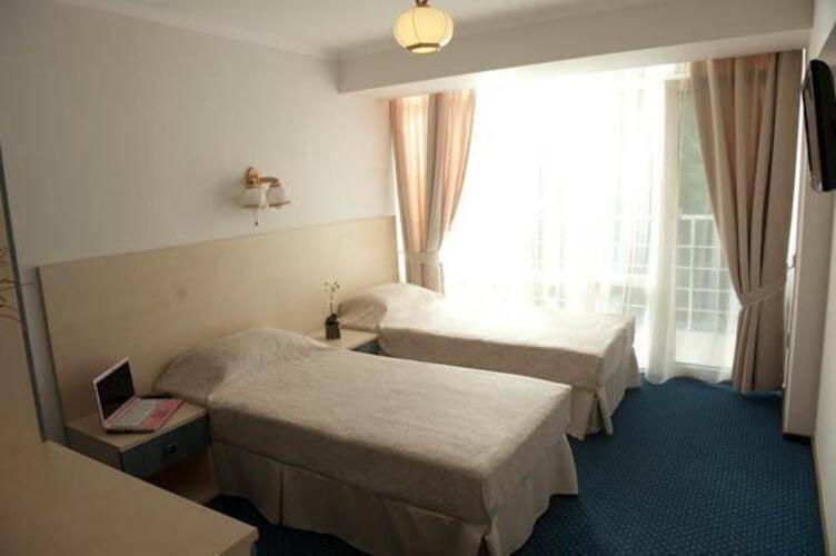 Ripario Hotel Group Modern (Рипарио)