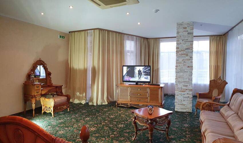 Ripario Hotel Group Modern (Рипарио)