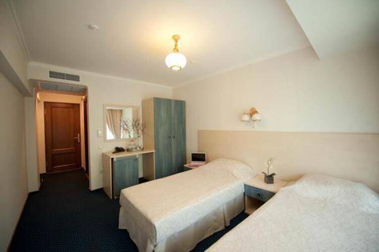 Ripario Hotel Group Modern (Рипарио)