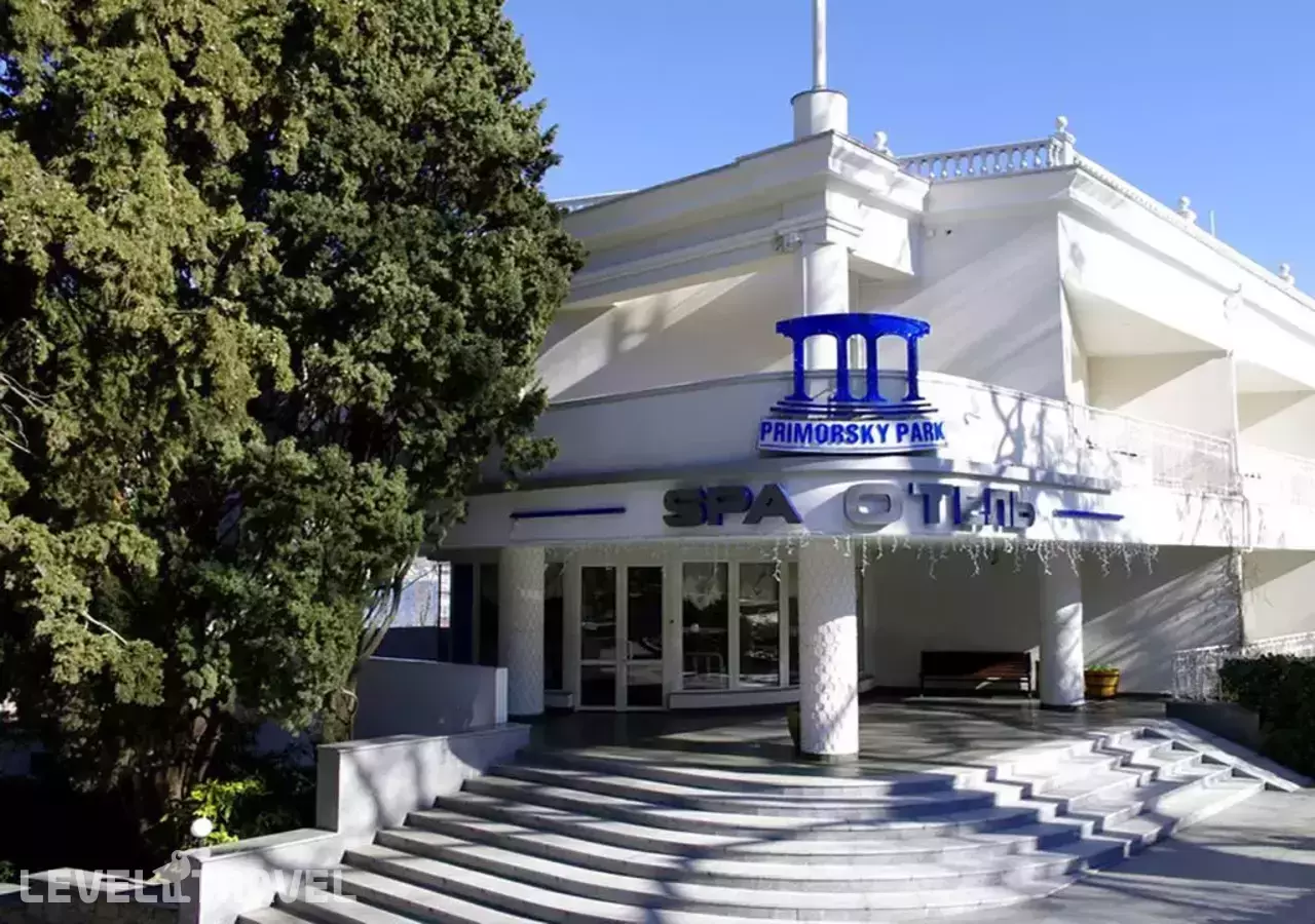 Отель Приморский Парк