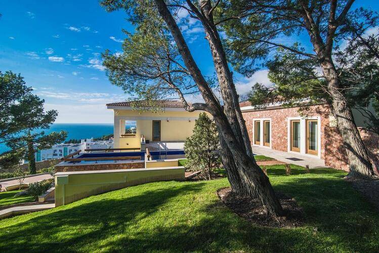 Резиденция Крымский Бриз