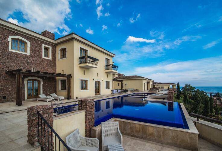 Резиденция Крымский Бриз