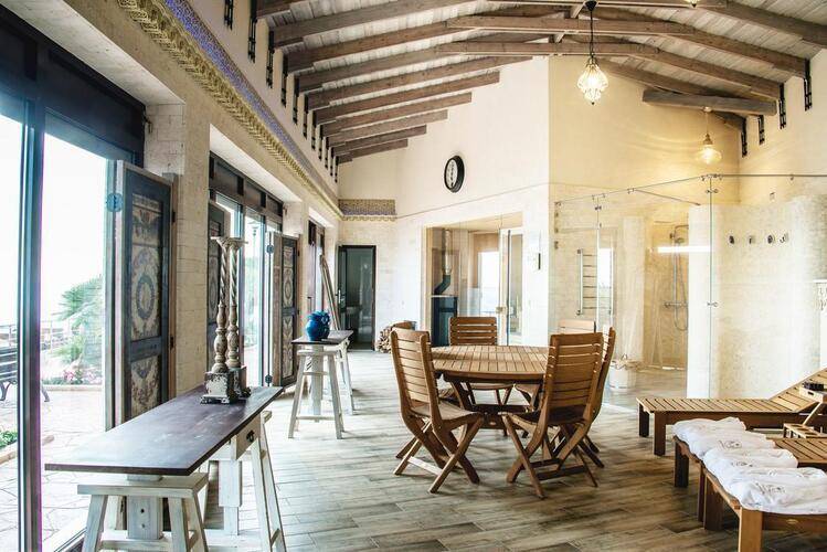 Резиденция Крымский Бриз