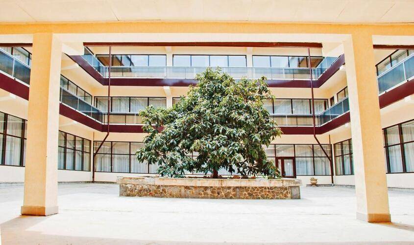 Golden Family Resort