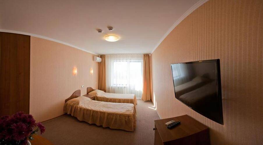 Golden Family Resort