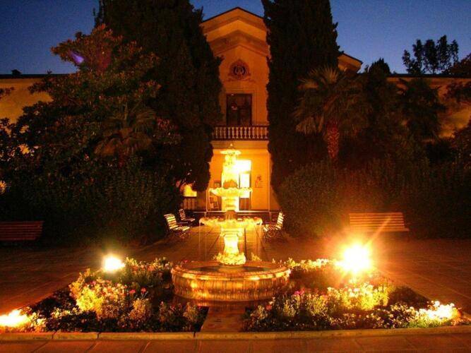 Golden Family Resort