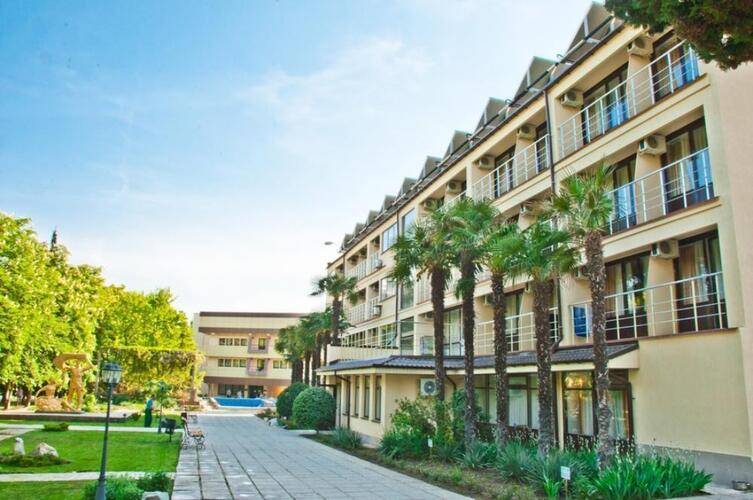 Golden Family Resort