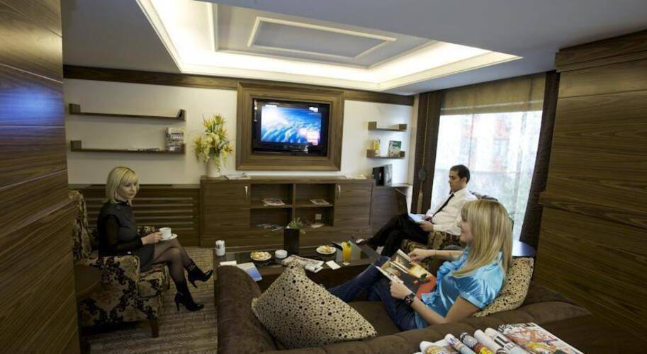 Mirilayon Hotel
