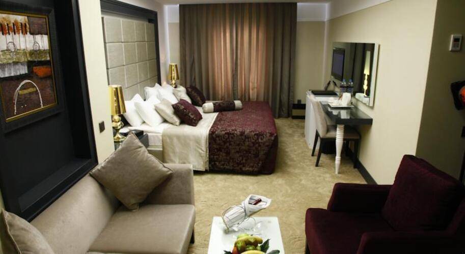 Mirilayon Hotel