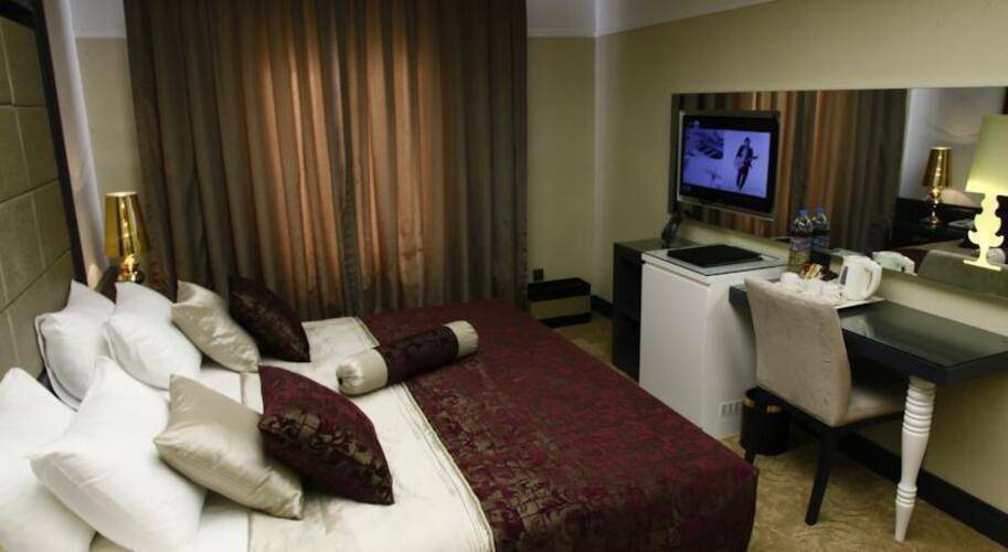 Mirilayon Hotel