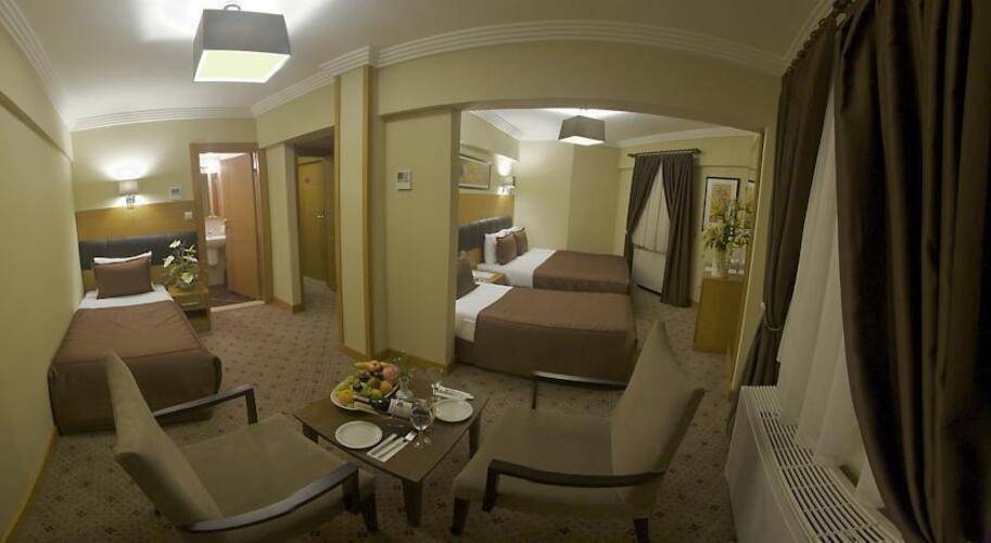 Mirilayon Hotel