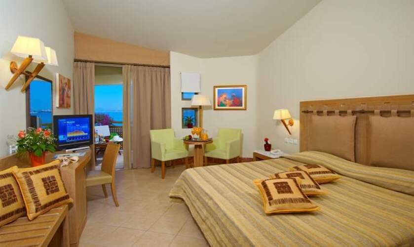 Giannoulis Santa Marina Plaza (Adults Only 16+)