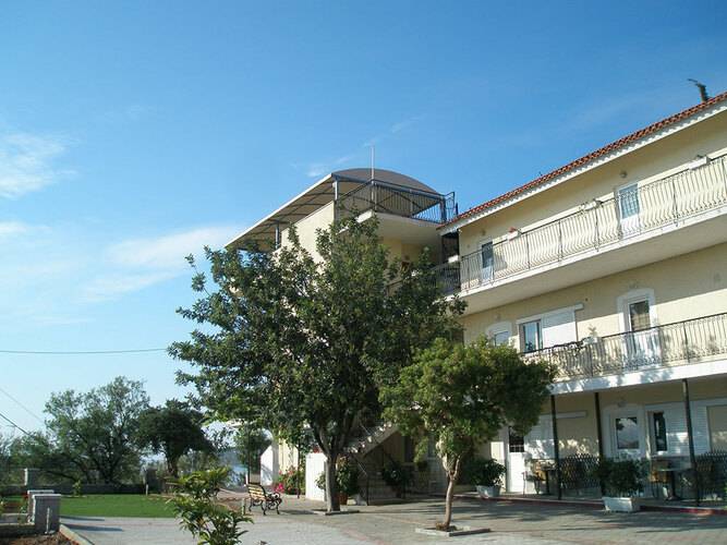 Alonia Studio Maisonettes