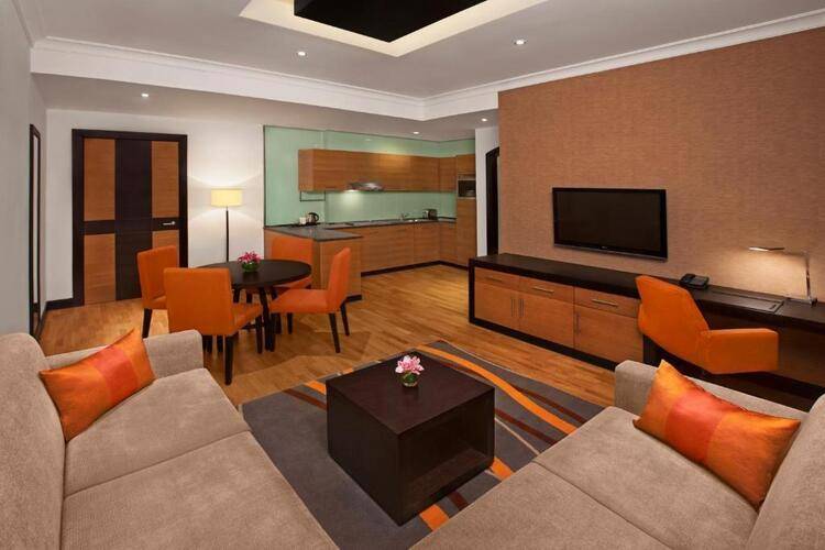 Double Tree By Hilton Hotel & Residence Dubai Al Barsha