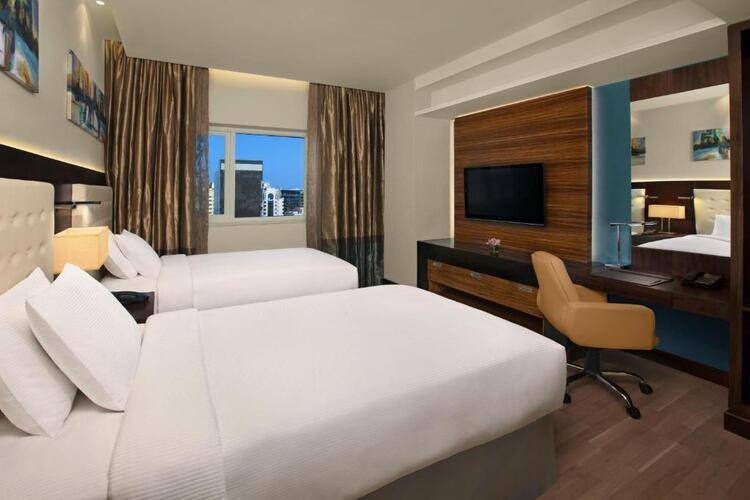 Double Tree By Hilton Hotel & Residence Dubai Al Barsha