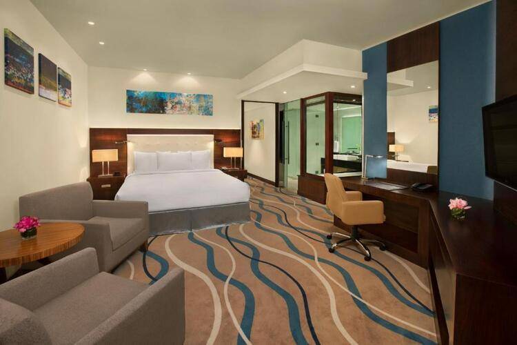 Double Tree By Hilton Hotel & Residence Dubai Al Barsha