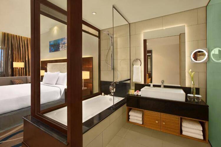 Double Tree By Hilton Hotel & Residence Dubai Al Barsha