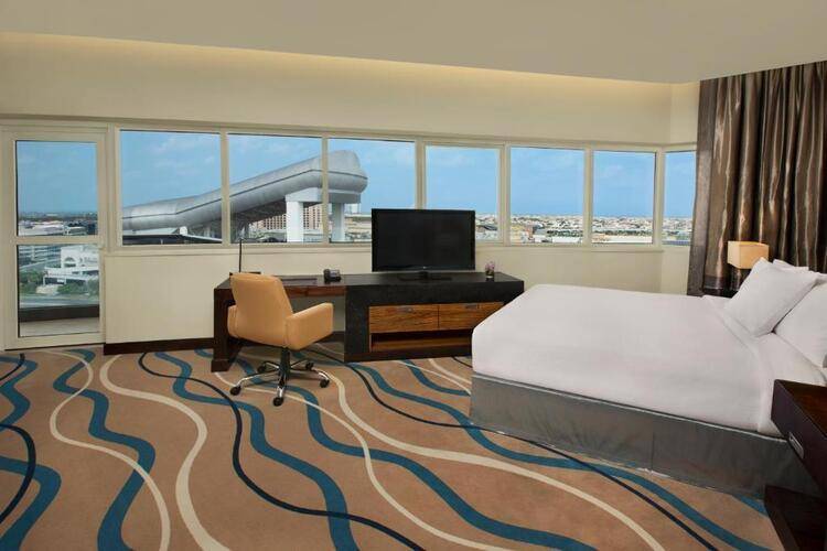 Double Tree By Hilton Hotel & Residence Dubai Al Barsha