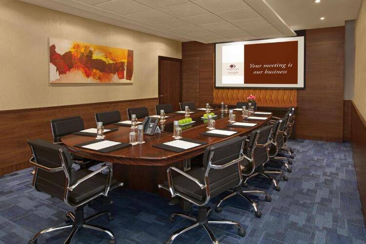 Double Tree By Hilton Hotel & Residence Dubai Al Barsha
