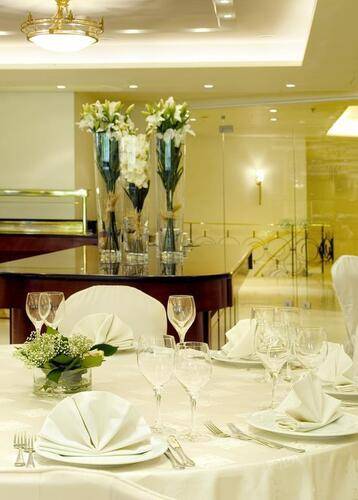 Titania Hotel