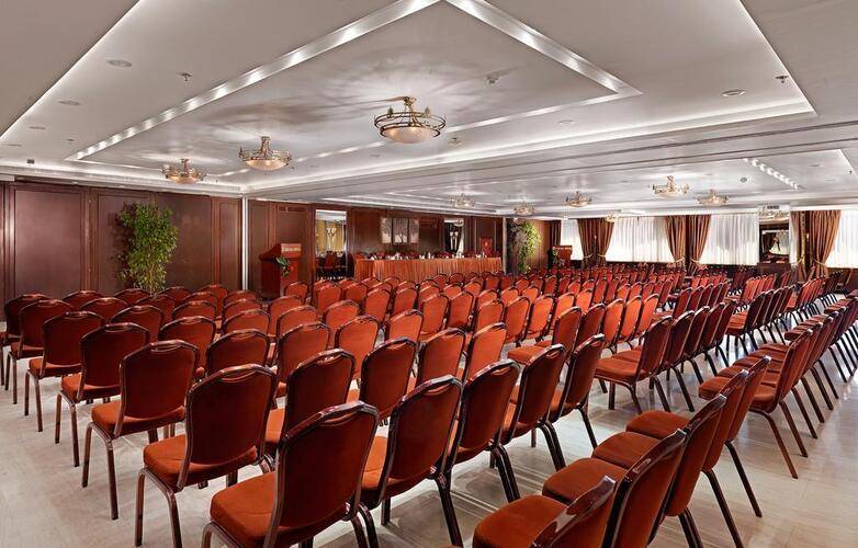 Titania Hotel