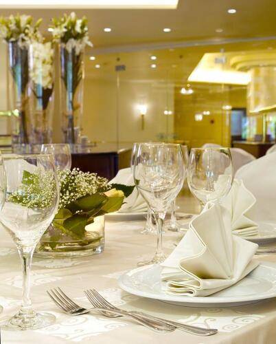 Titania Hotel