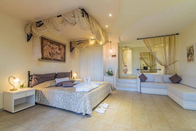 Alexandros Palace Hotel & Suites