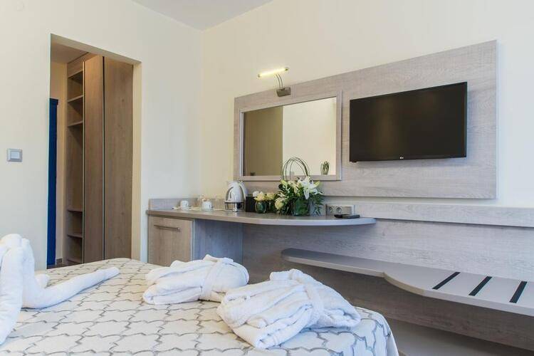 Alexandros Palace Hotel & Suites