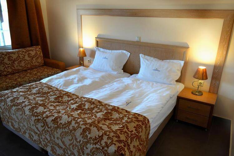 Alexandros Palace Hotel & Suites