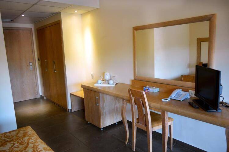 Alexandros Palace Hotel & Suites