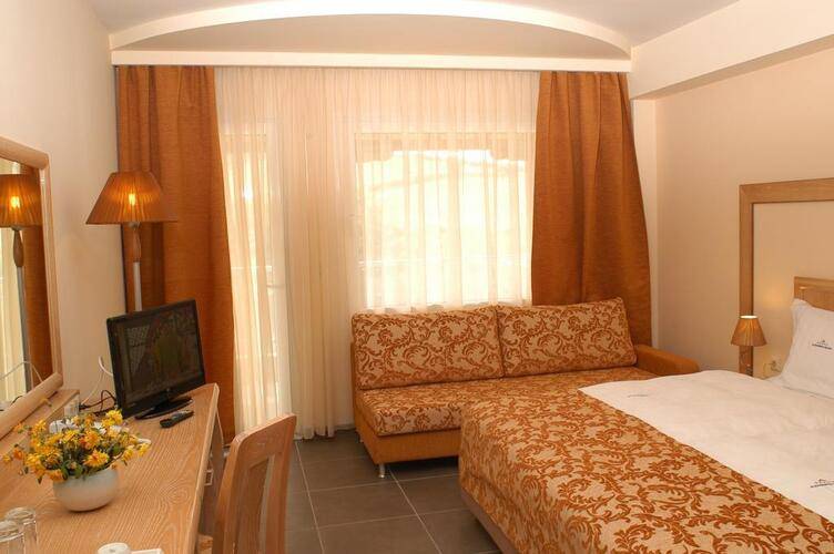 Alexandros Palace Hotel & Suites