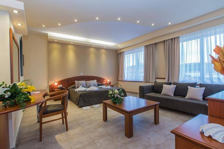 Alexandros Palace Hotel & Suites