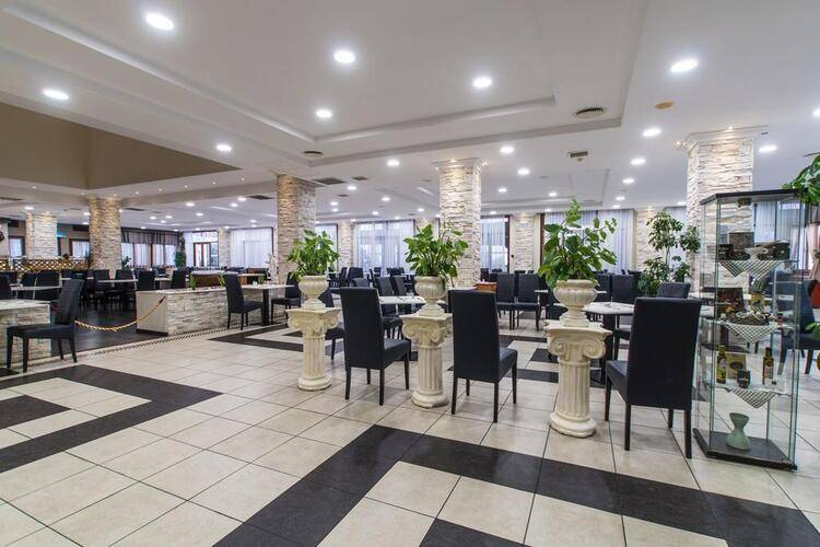 Alexandros Palace Hotel & Suites