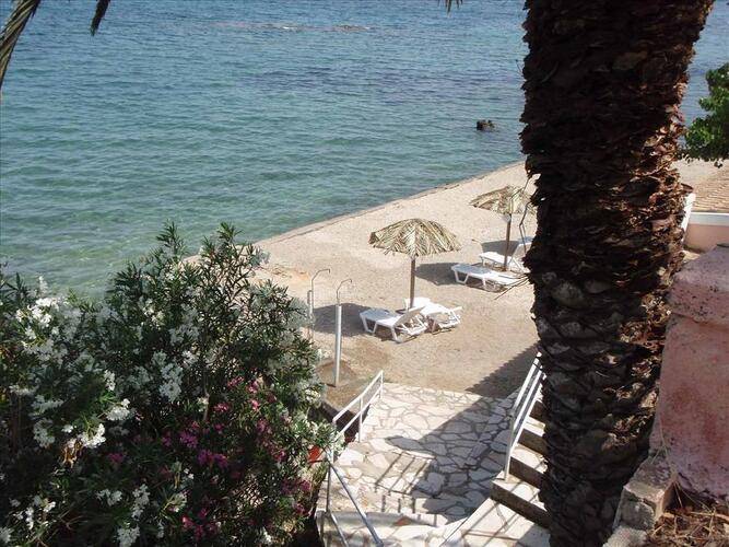 Aegli Hotel