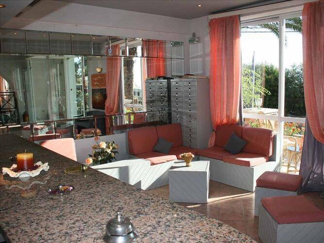 Aegli Hotel