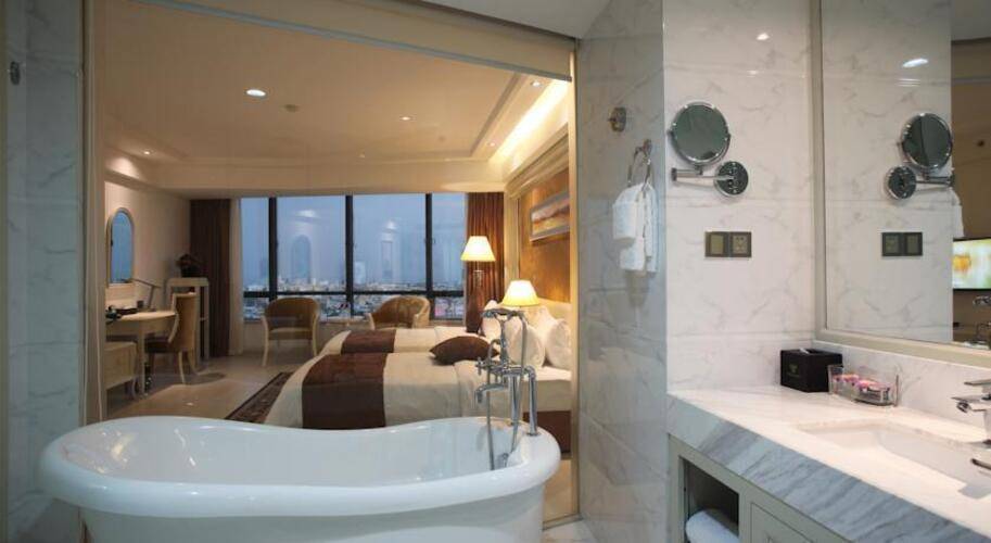 Brilliant Hotel